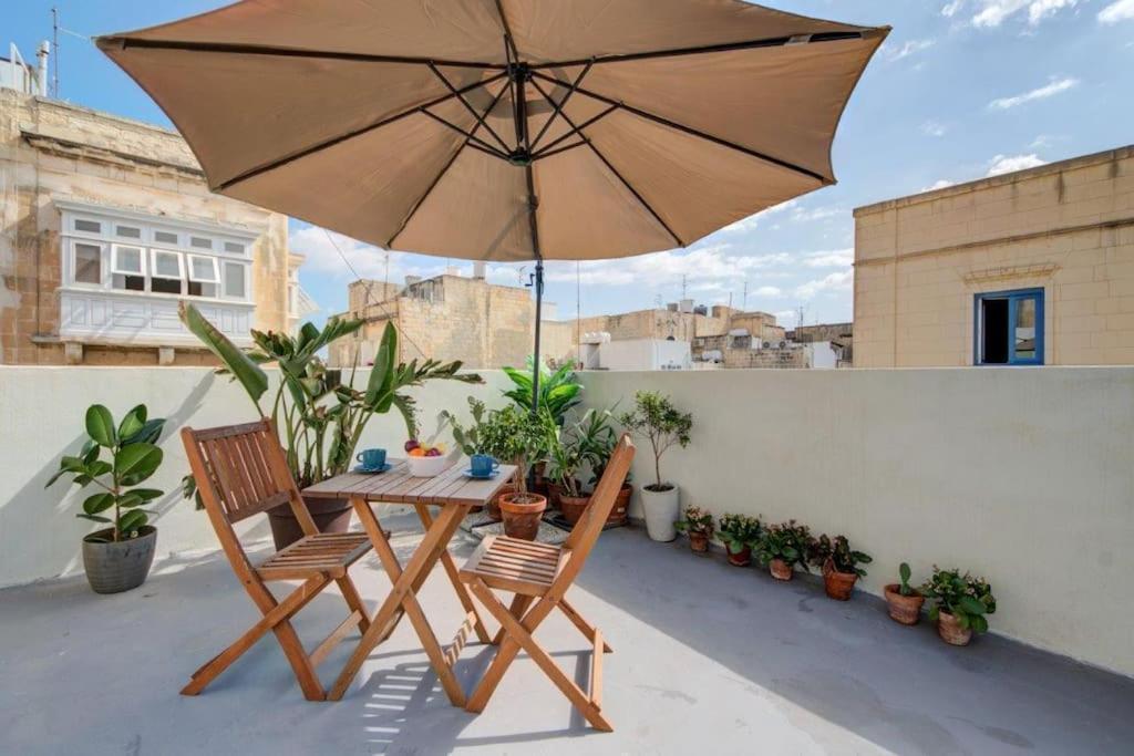 Traditional Maltese Town House In Floriana Екстериор снимка