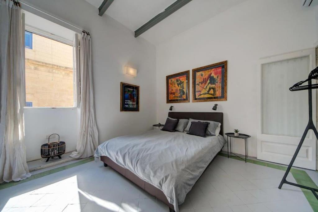 Traditional Maltese Town House In Floriana Екстериор снимка